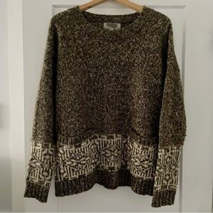 Urban Outfitters Knit Sweater - Ready for any winter occasion!